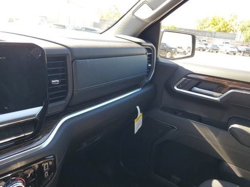 New 2026 GMC Sierra 1500 Elevation w/ X31 Off-Road Package AWD/4WD image 27
