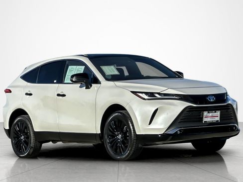 Certified 2024 Toyota Venza Nightshade image 7