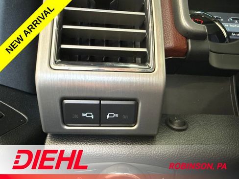 Used 2018 Ford F150 Platinum w/ Technology Package AWD/4WD image 27
