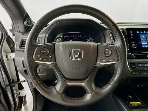 Certified 2024 Honda Passport EX-L image 11