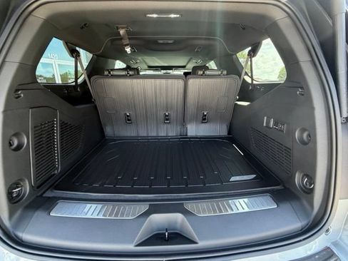 New 2026 GMC Yukon XL AT4 w/ AT4 Premium Plus Package AWD/4WD image 27