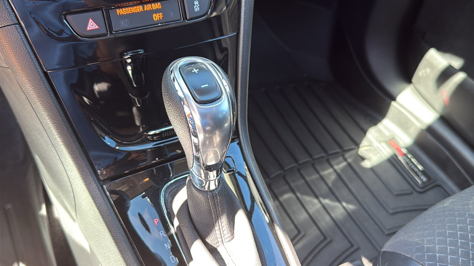 Used 2019 Buick Encore Preferred w/ Safety Package AWD/4WD image 19