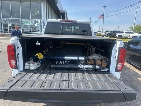 Certified 2024 GMC Sierra 1500 Elevation w/ Elevation Premium Package image 16