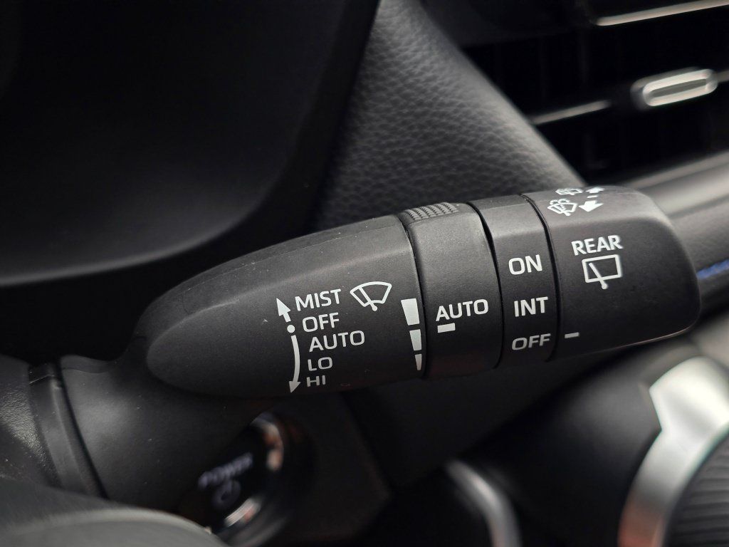 Used 2025 Toyota RAV4 XSE w/ Advanced Technology Package AWD/4WD image 42
