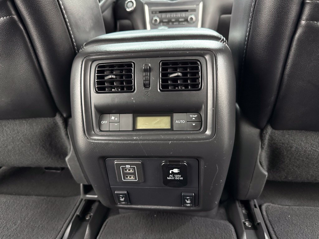 Used 2018 Nissan Pathfinder SL w/ SL Premium Package AWD/4WD image 28