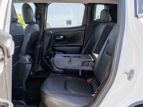 Used 2021 Jeep Renegade Trailhawk w/ Sun & Sound Group AWD/4WD image 8