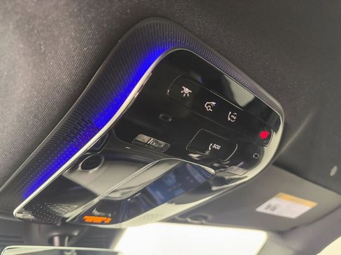 Used 2024 Mercedes-Benz GLC 300 4MATIC w/ AMG Line image 25