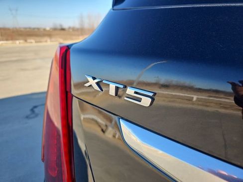 Used 2023 Cadillac XT5 Premium Luxury image 33