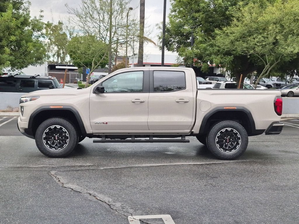 New 2026 GMC Canyon AT4 AWD/4WD image 8