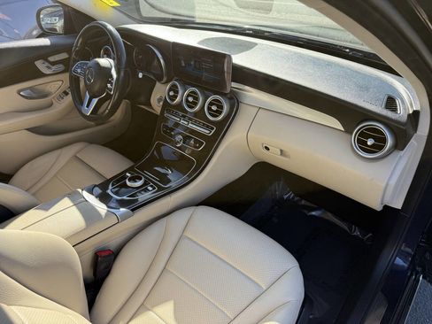 Used 2019 Mercedes-Benz C 300 Sedan image 8
