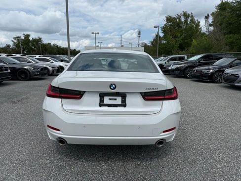 Used 2025 BMW 330i Sedan w/ Premium Package image 14