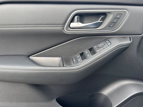 New 2025 Nissan Pathfinder Rock Creek image 12