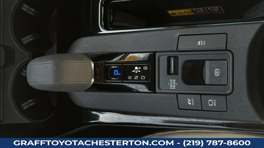 Used 2024 Toyota Prius XLE FWD image 20