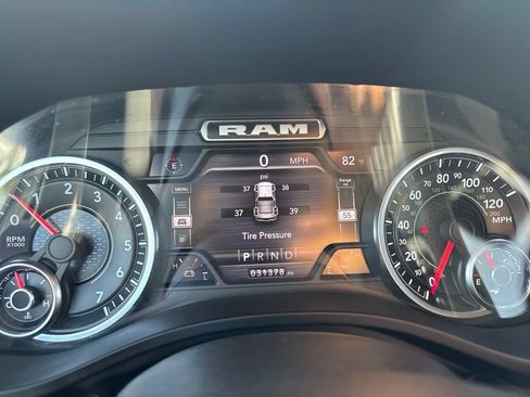 Used 2022 RAM 1500 Big Horn AWD/4WD image 22