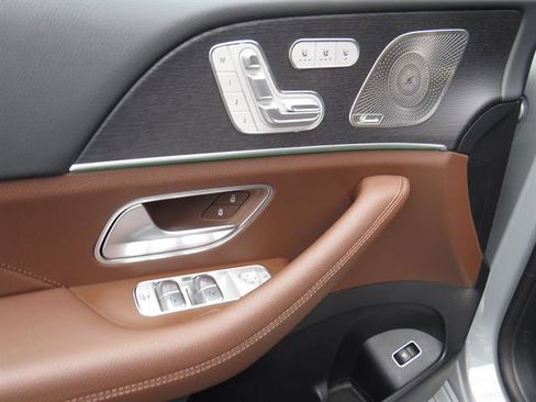 Certified 2024 Mercedes-Benz GLE 350 4MATIC image 9