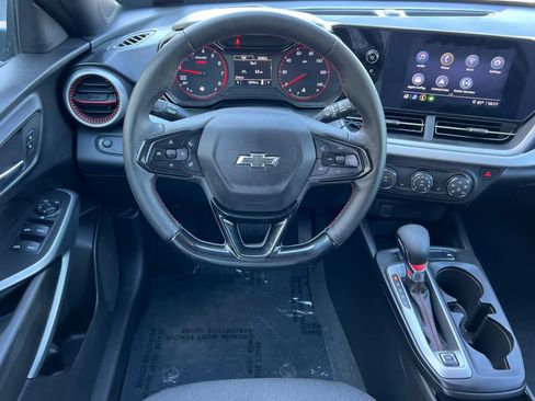 Used 2024 Chevrolet Trax RS image 14