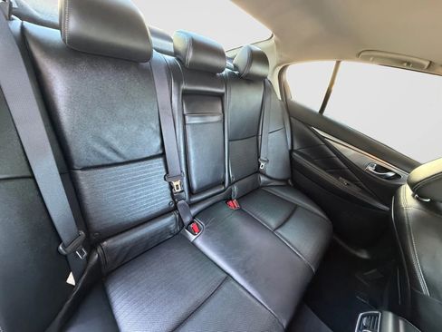 Used 2019 INFINITI Q50 Signature Edition AWD/4WD image 18