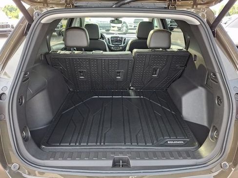 Used 2024 Chevrolet Equinox Premier AWD/4WD image 25