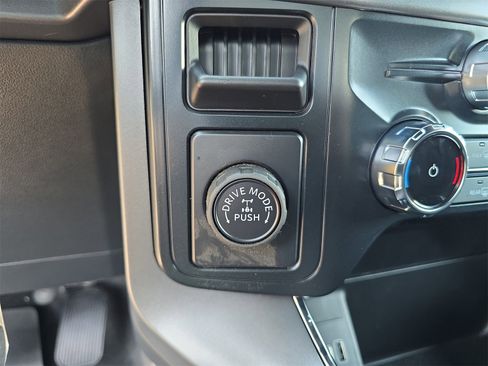 New 2025 Ford F150 XLT w/ Equipment Group 301A Standard image 18