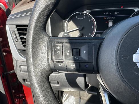 Certified 2021 Nissan Rogue S FWD image 30