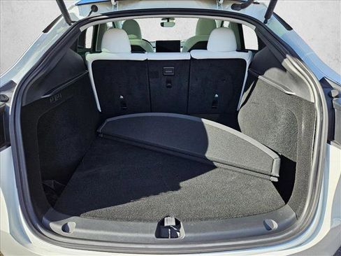 Used 2023 Tesla Model Y Performance image 7