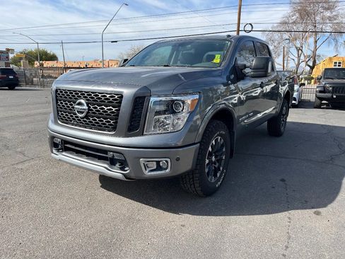 Used 2018 Nissan Titan PRO-4X w/ Pro-4x Convenience Package image 7