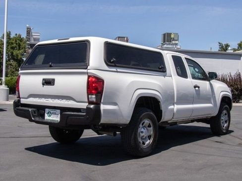 Used 2021 Toyota Tacoma SR RWD image 7