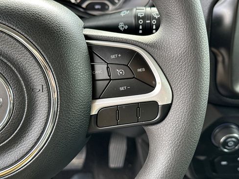 Used 2023 Jeep Renegade Latitude image 26