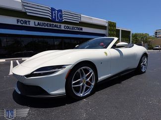 Used 2025 Ferrari Roma Spider image 1