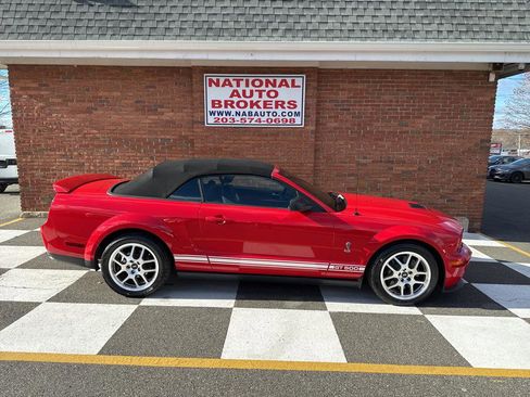 Used 2007 Ford Mustang Shelby GT500 image 2