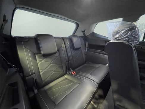 New 2026 Volkswagen Atlas SE AWD/4WD image 12