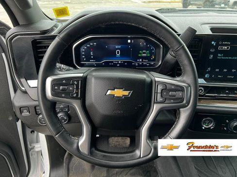 Used 2023 Chevrolet Silverado 1500 LT AWD/4WD image 30