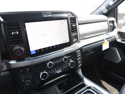 New 2026 Ford F250 Platinum AWD/4WD image 16