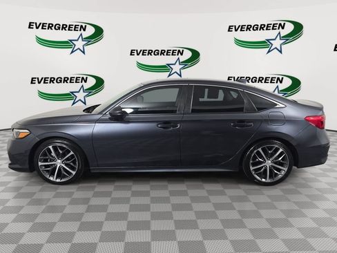 Used 2022 Honda Civic Touring image 8