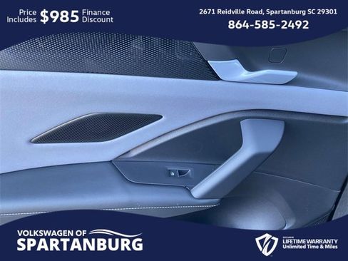 New 2026 Volkswagen Tiguan SE R-Line image 12