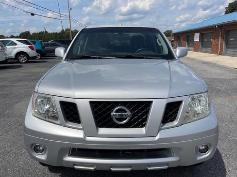 Used 2012 Nissan Frontier PRO-4X image 8