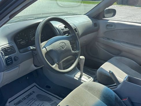Used 2002 Toyota Corolla S FWD image 13