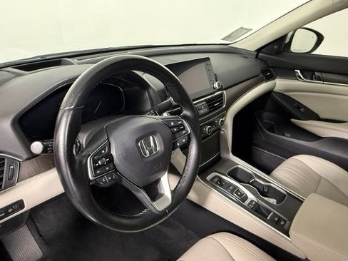 Used 2021 Honda Accord Touring image 15