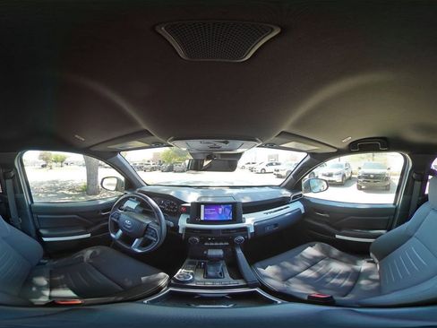 Used 2024 Toyota Tacoma TRD Off-Road image 42