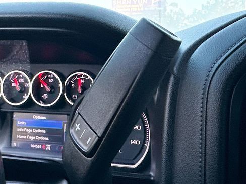 Used 2020 Chevrolet Silverado 1500 LT Trail Boss image 17