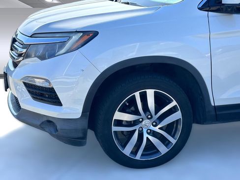 Used 2017 Honda Pilot Elite image 11