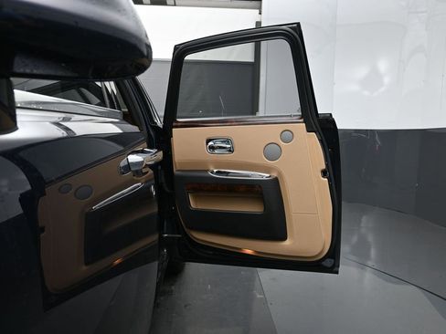 Used 2013 Rolls-Royce Ghost image 19