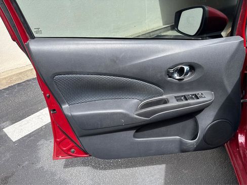 Used 2015 Nissan Versa Note SV FWD image 22