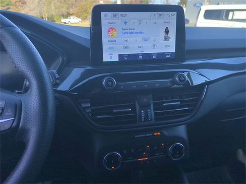 Used 2025 Ford Escape ST-Line w/ Equipment Group 301A image 24