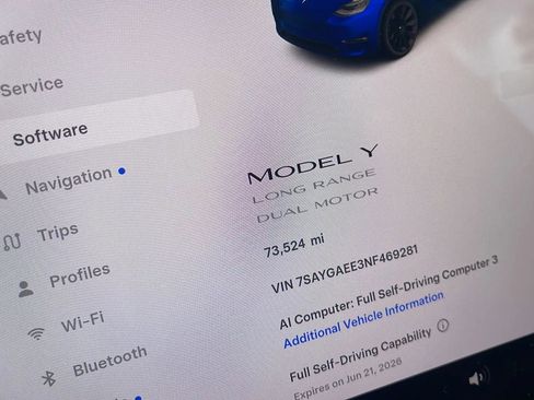 Used 2022 Tesla Model Y Long Range AWD/4WD image 19
