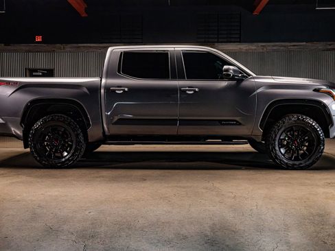 Used 2024 Toyota Tundra Platinum image 10