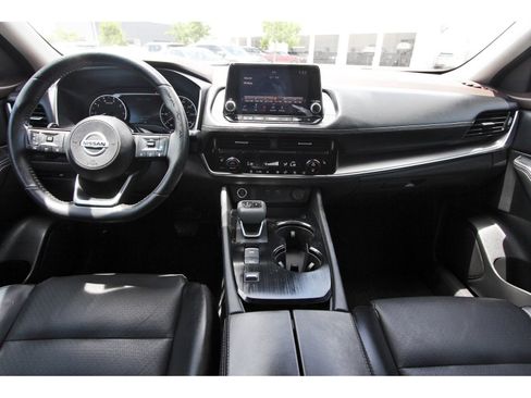 Used 2021 Nissan Rogue SV w/ Premium Package FWD image 12