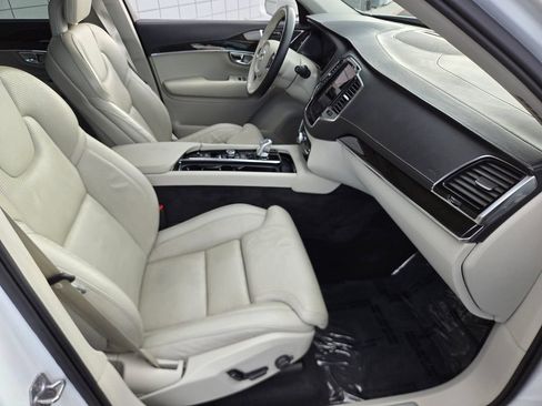 Used 2017 Volvo XC90 T8 Inscription w/ Vision Package AWD/4WD image 22