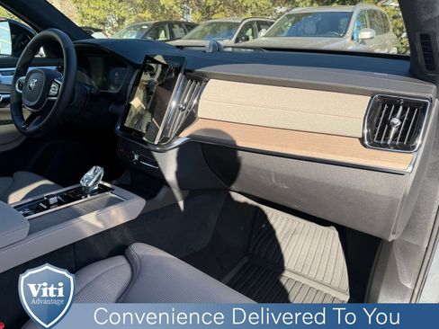 New 2026 Volvo XC90 T8 Ultra w/ Lounge Package image 30