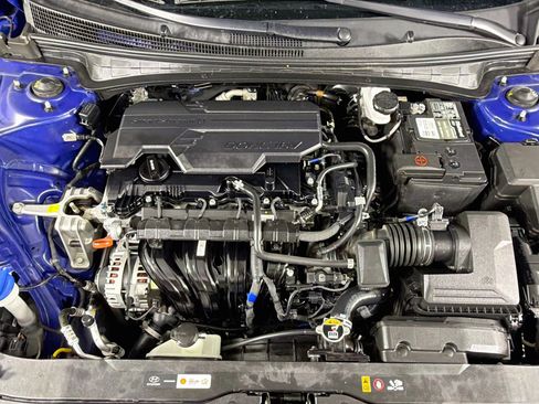 Used 2024 Hyundai Elantra Limited FWD image 33